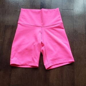 Hot pink TNA Atmosphere 7" bike shorts!